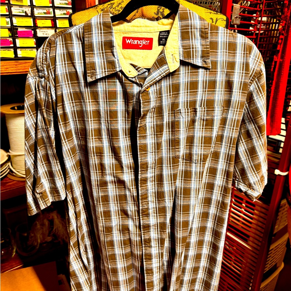Wrangler Brown Plaid Dress Shirt
